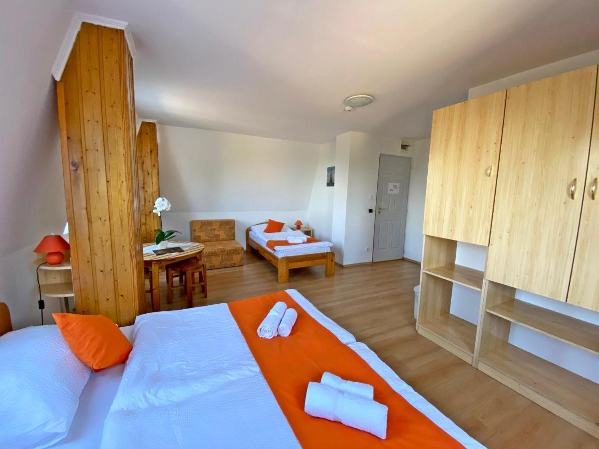 Hotel Magnolia Balatonszepezd Eksteriør bilde